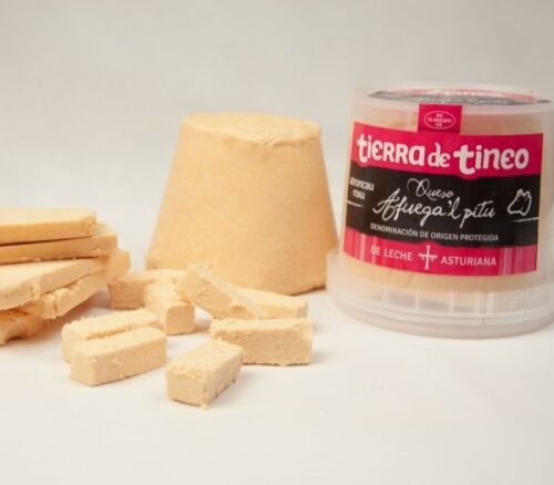 Queso Afuega´l Pitu rojo Atroncau de Tineo -Tienda online de quesos artesanales gourmet.