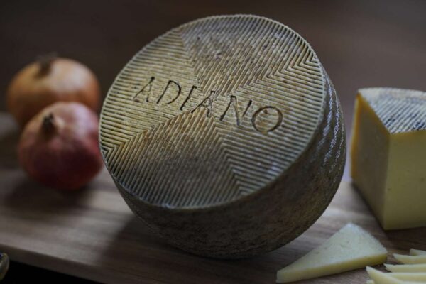Queso manchego curado Adiano - Tienda online de quesos artesanales