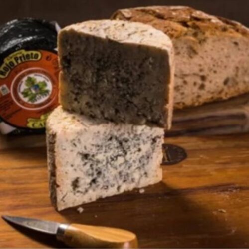 Queso Cabrales Rojo Prieto -Tienda online de quesos artesanales gourmet.